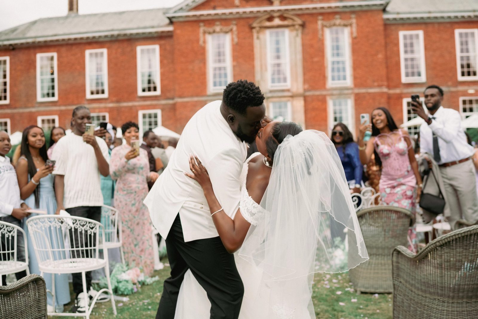 Osato & Busayo — photo 11