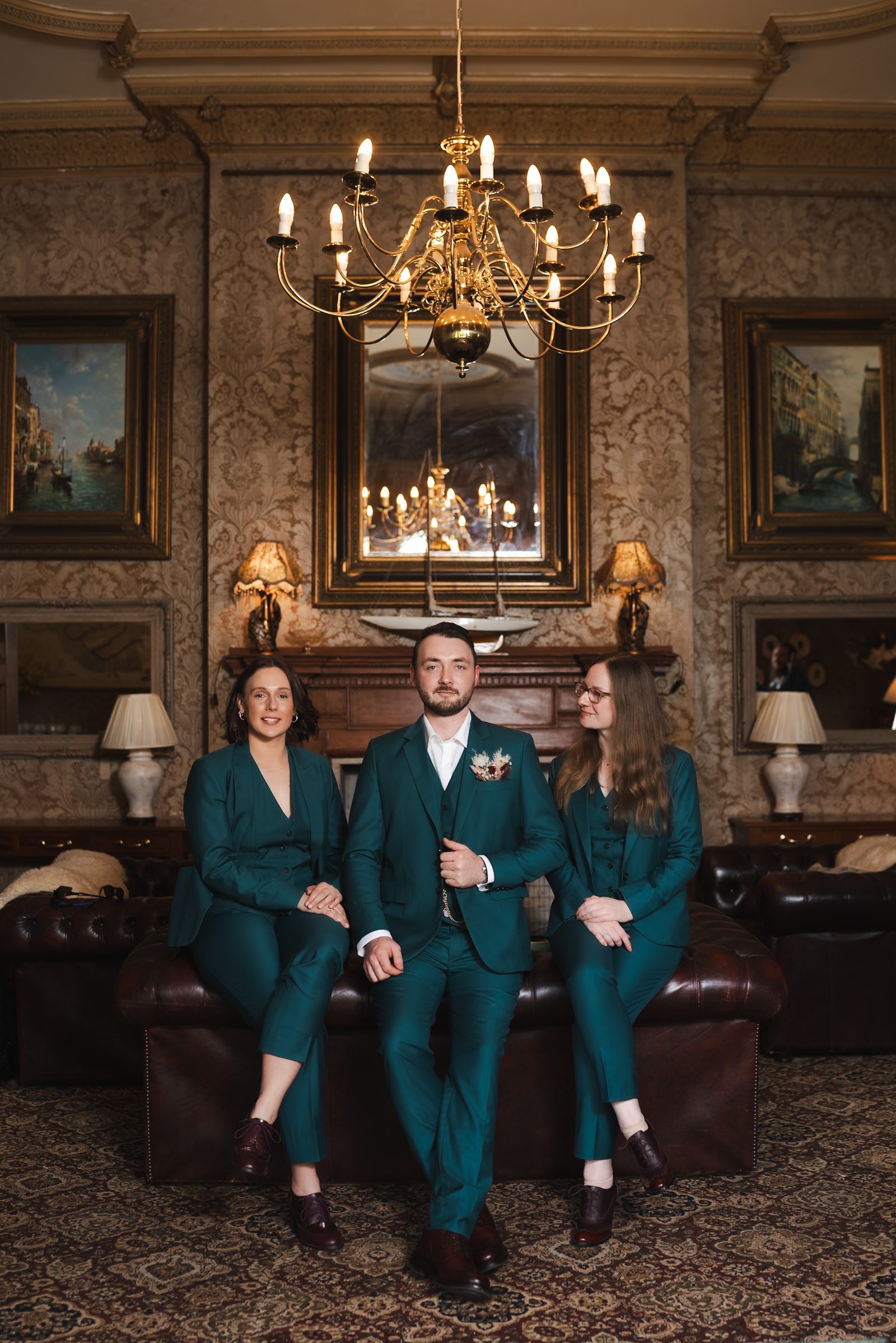 Couple portraits in the gardens