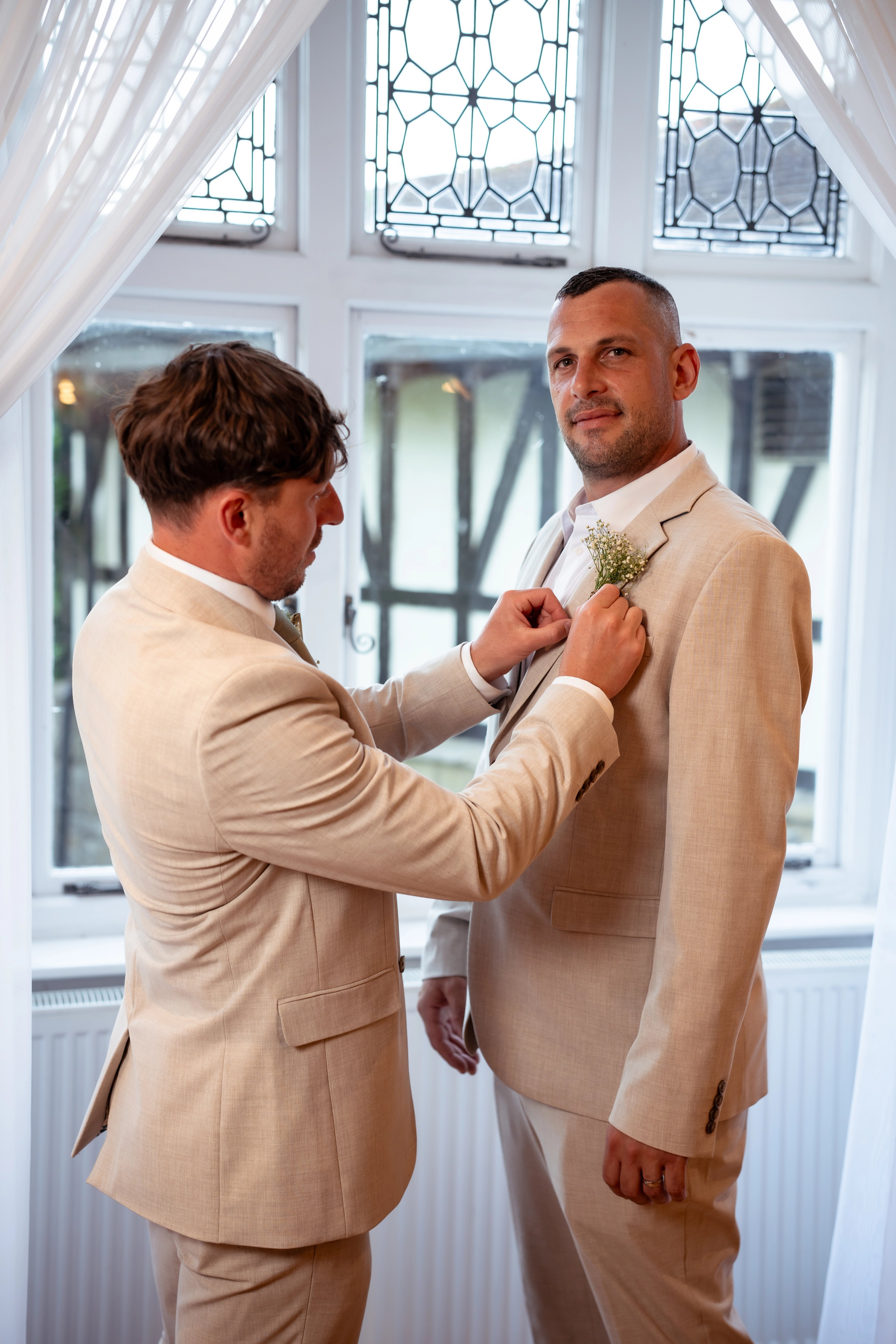 Ant and Chloe wedding portrait by Pixton Media