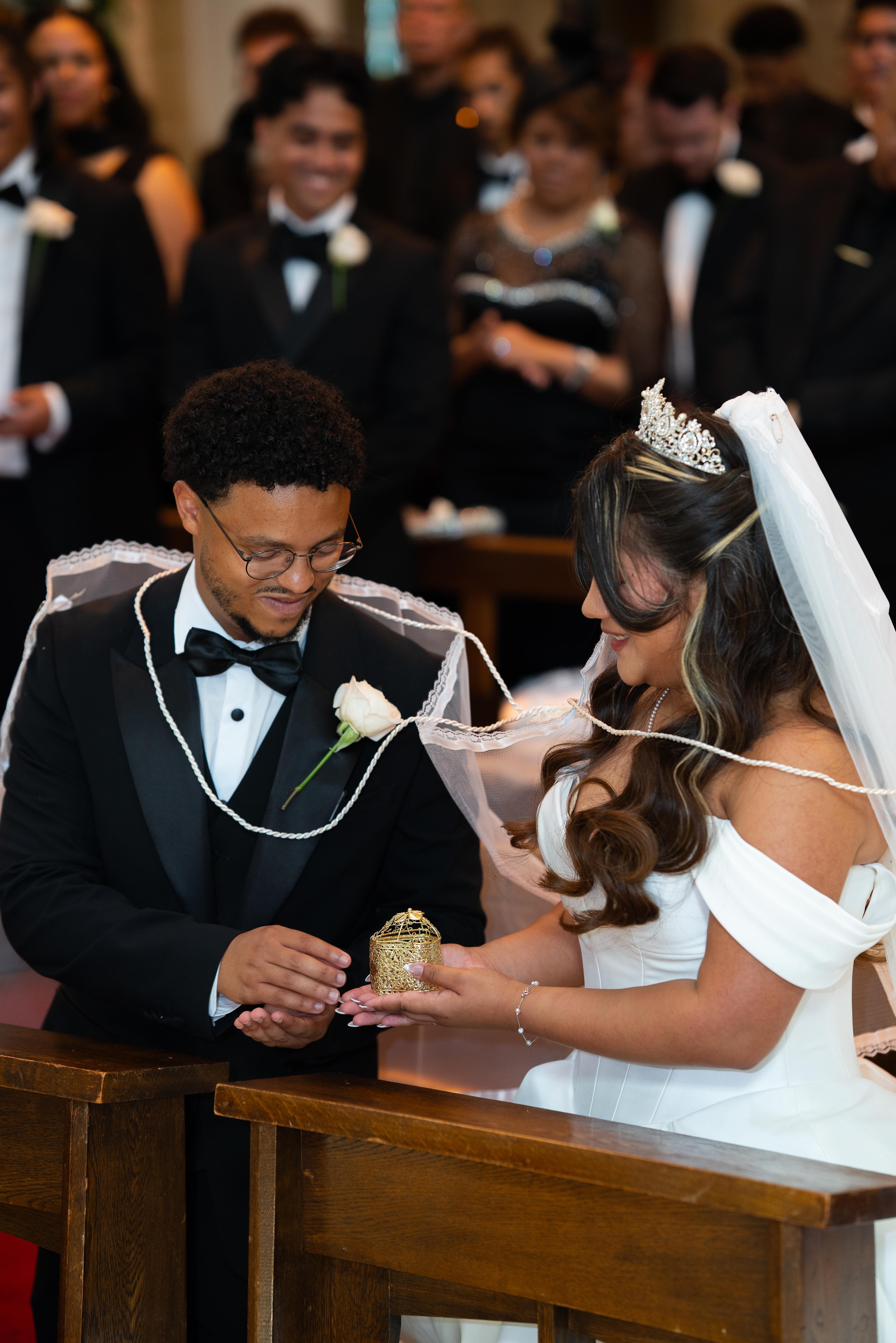 Jane and Josh wedding photography at Moor Park, Rickmansworth by Pixton Media