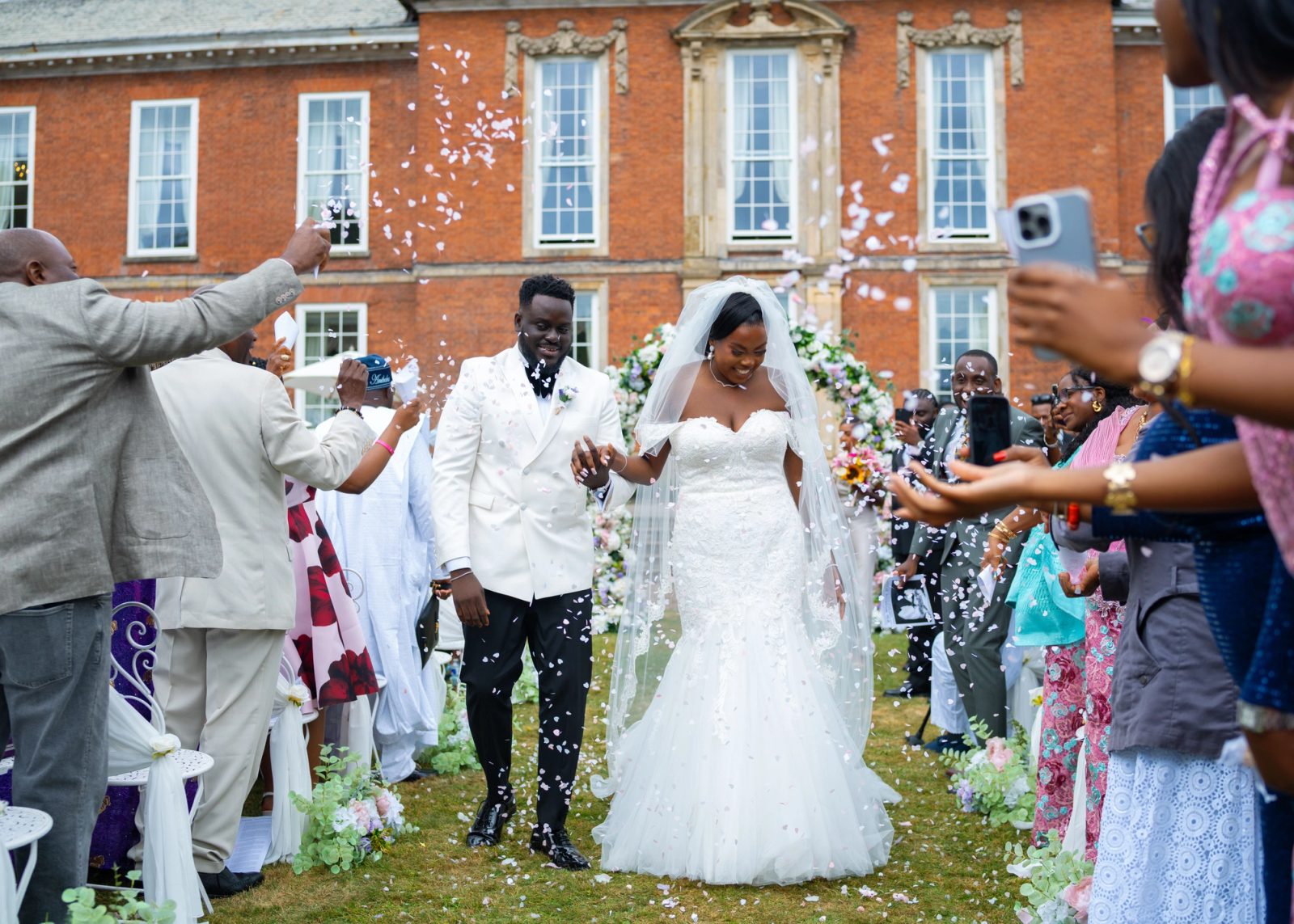 Osato & Busayo — photo 34