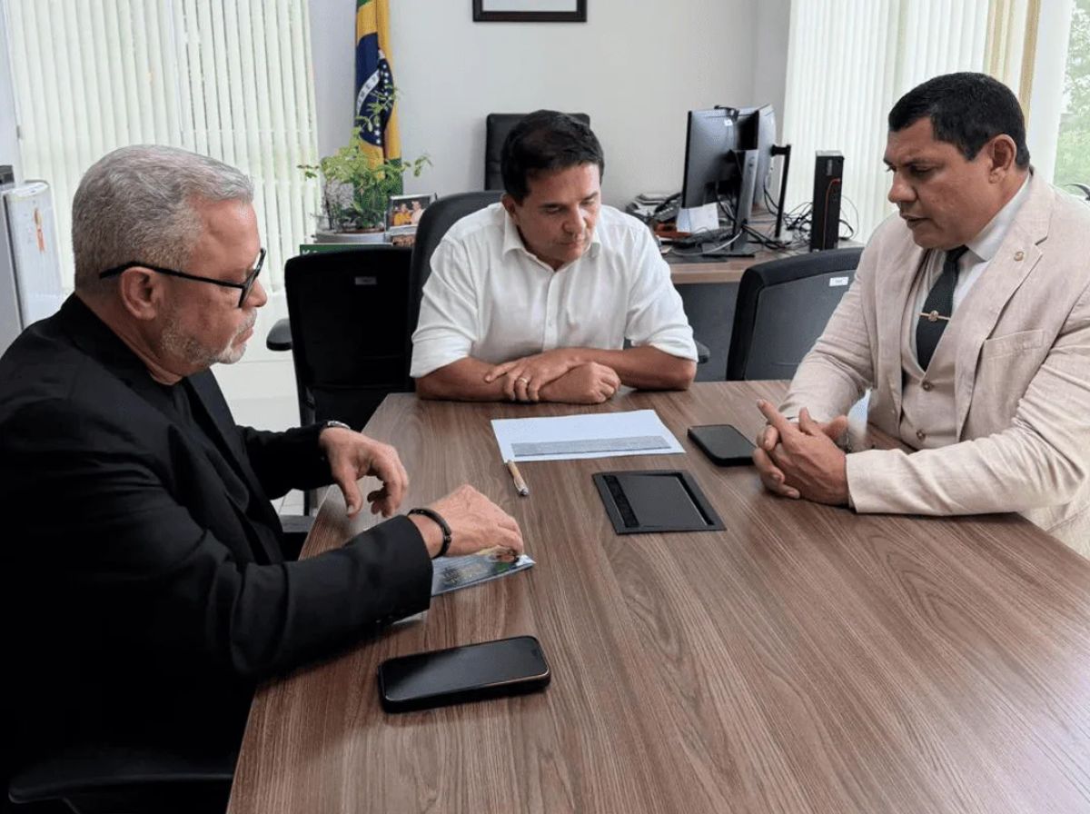 Coronel Ulysses em reunião com Secretário Nacional do Esporte