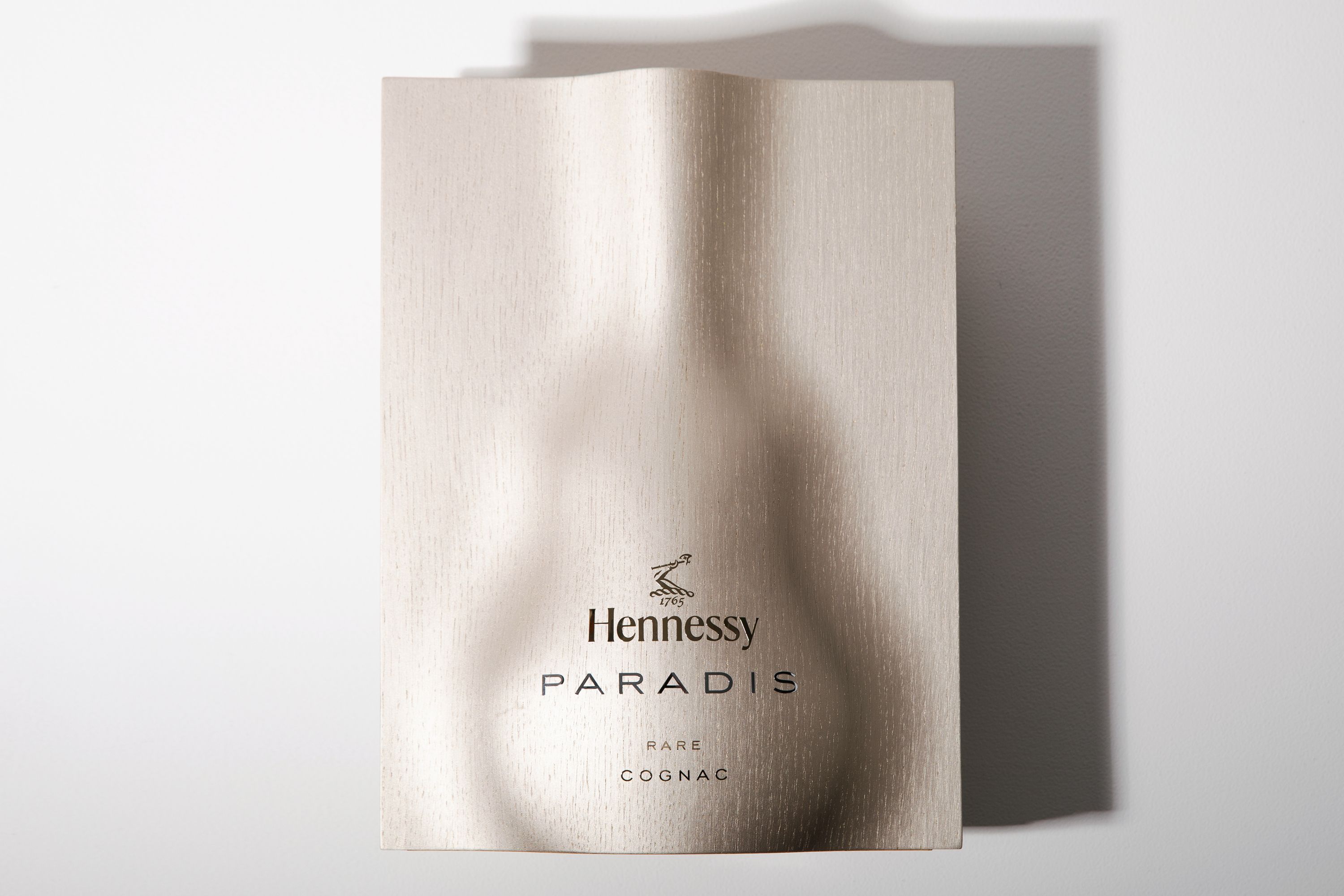 Hennessy Paradis — NR2154