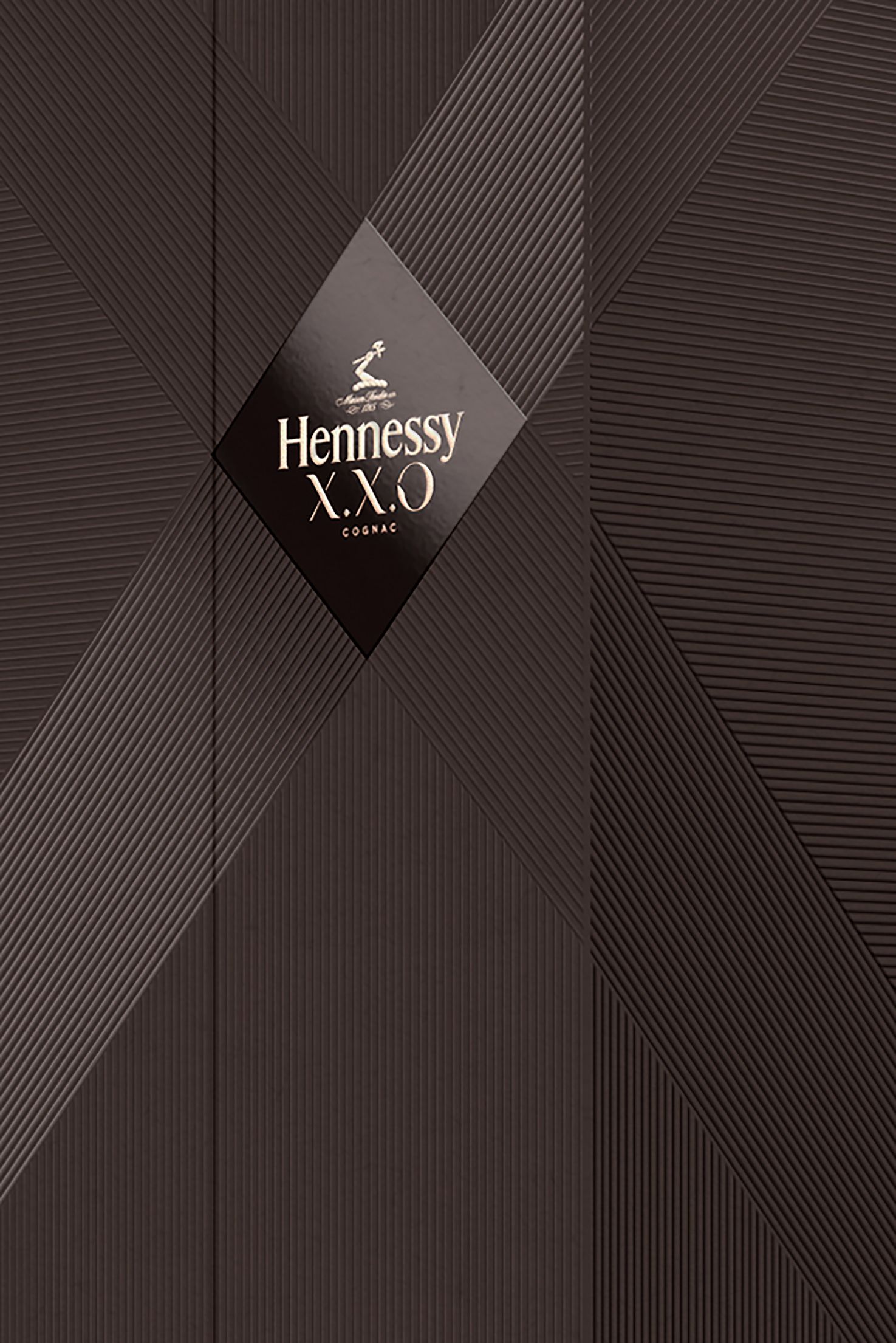Hennessy XXO logo applied to box