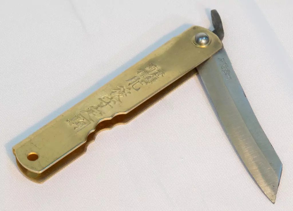steel folding knife