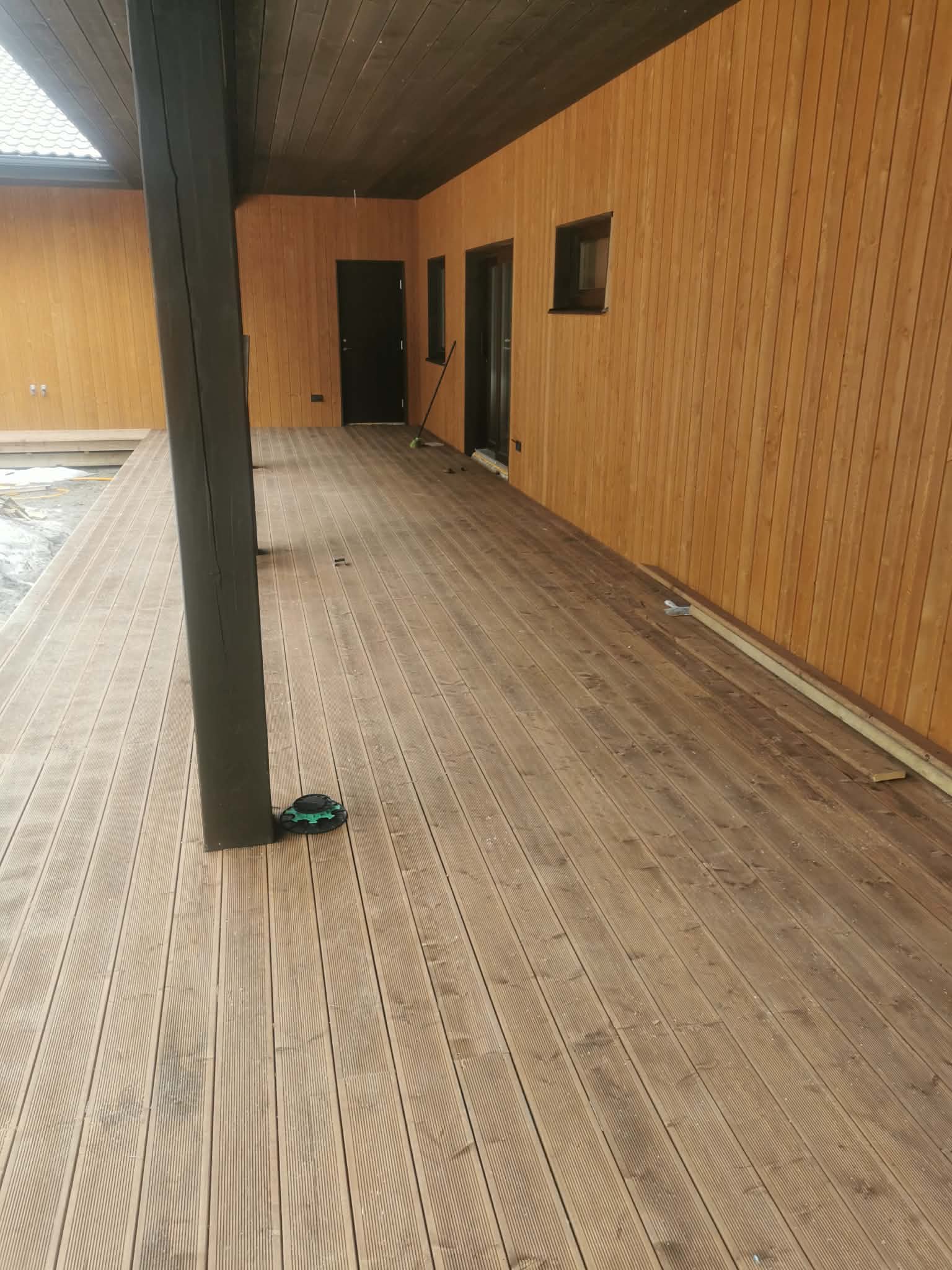 Valmis terrass ja puhas viimistlus eramul