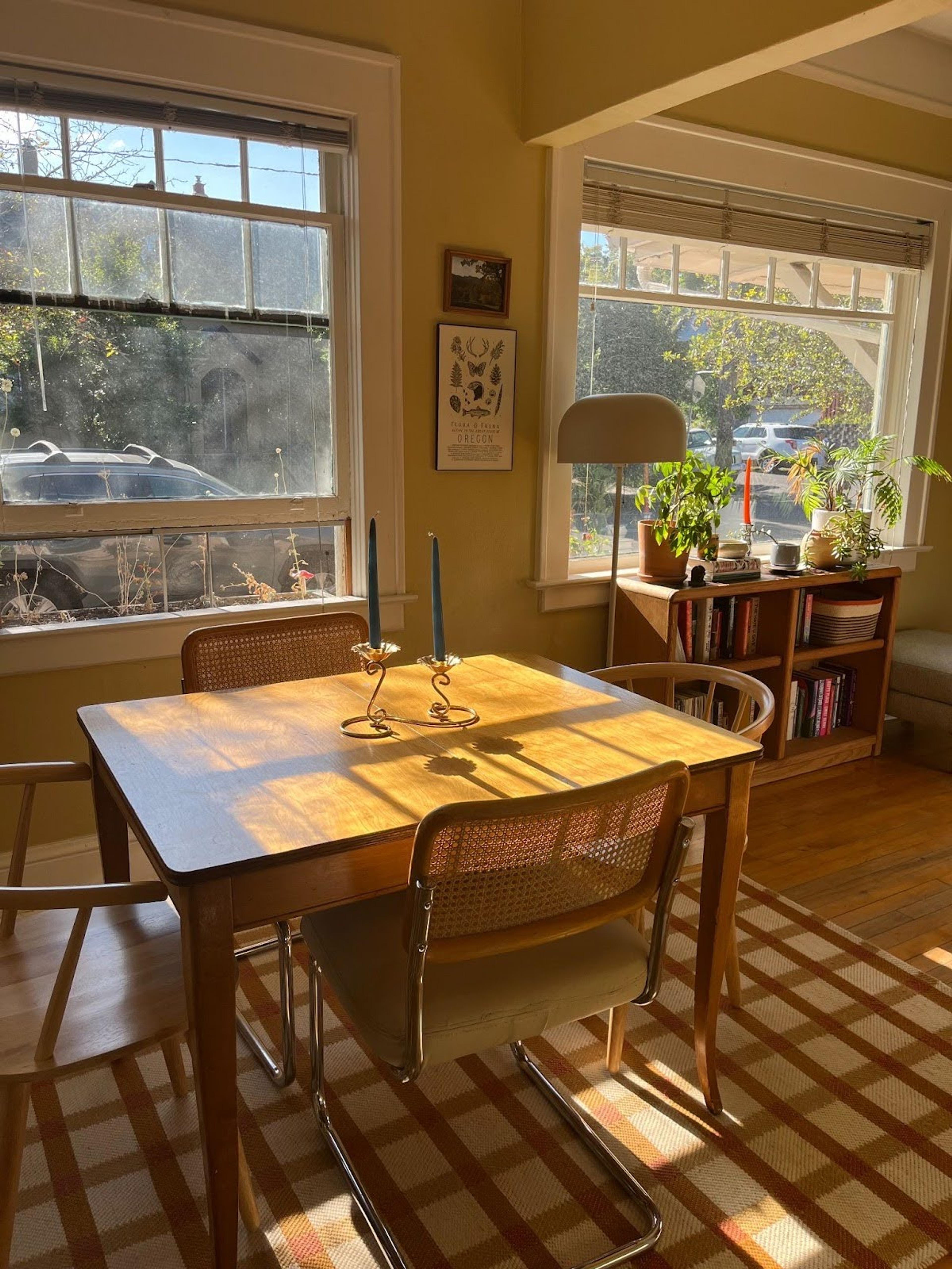 glowy table