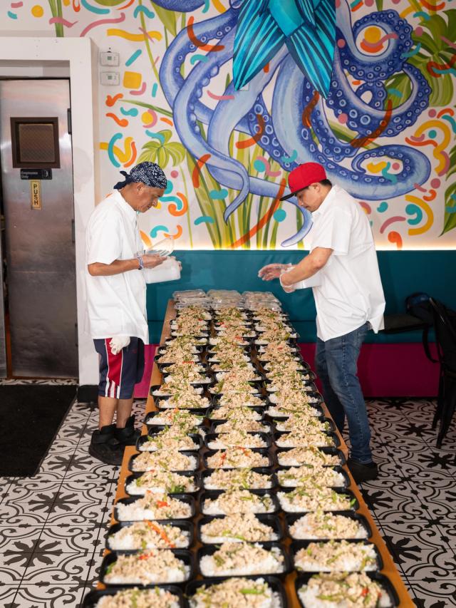 lines of meals ready to go out