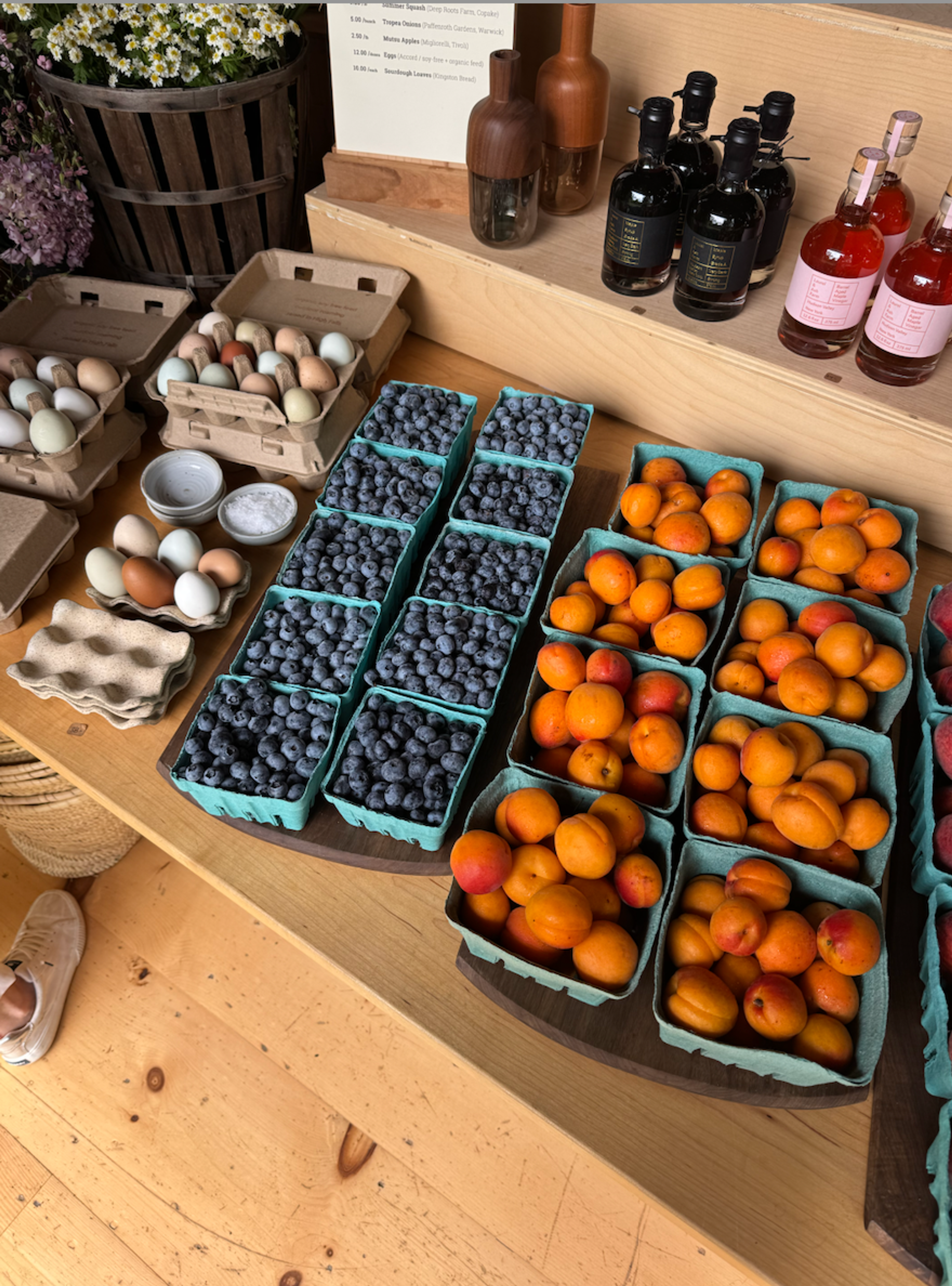 fresh berries at farmstand