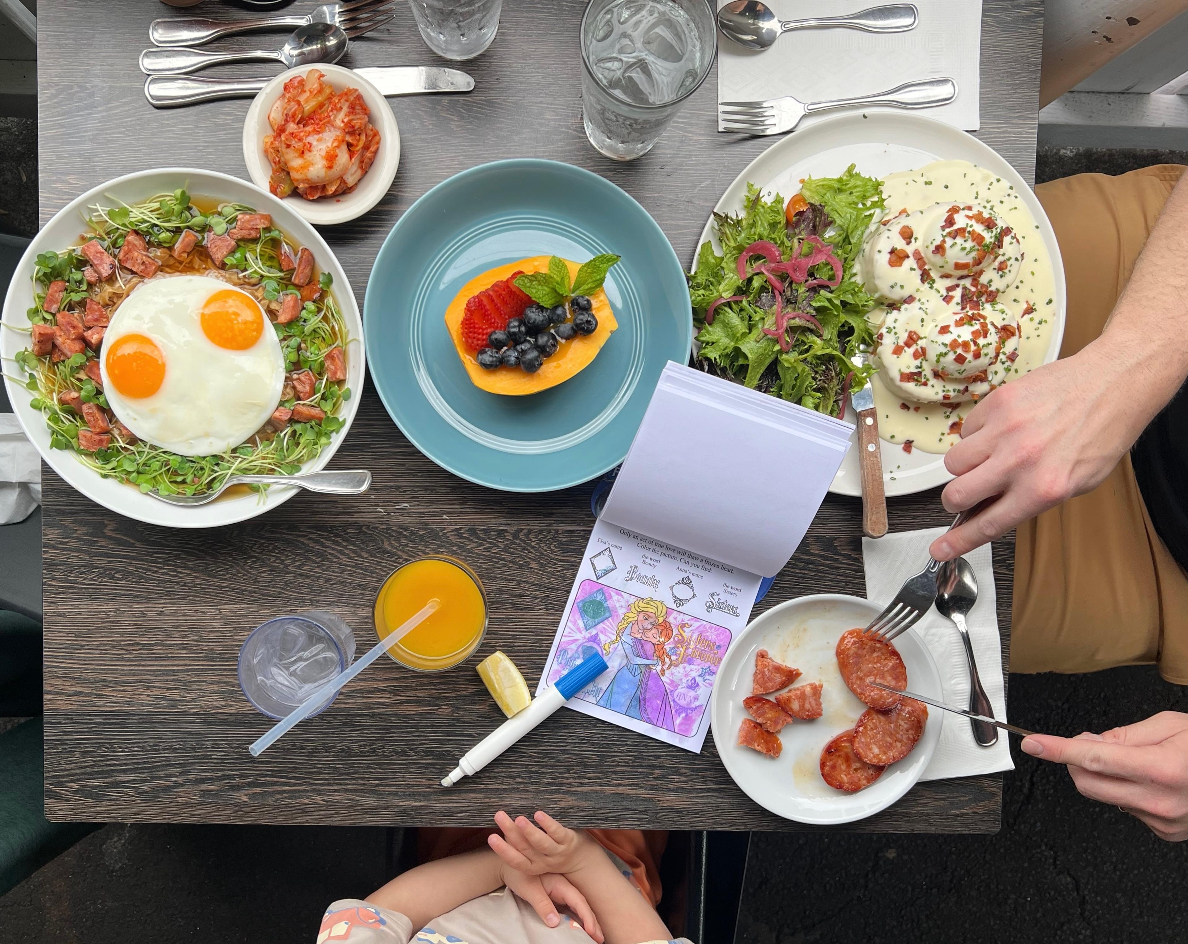 kids dining out