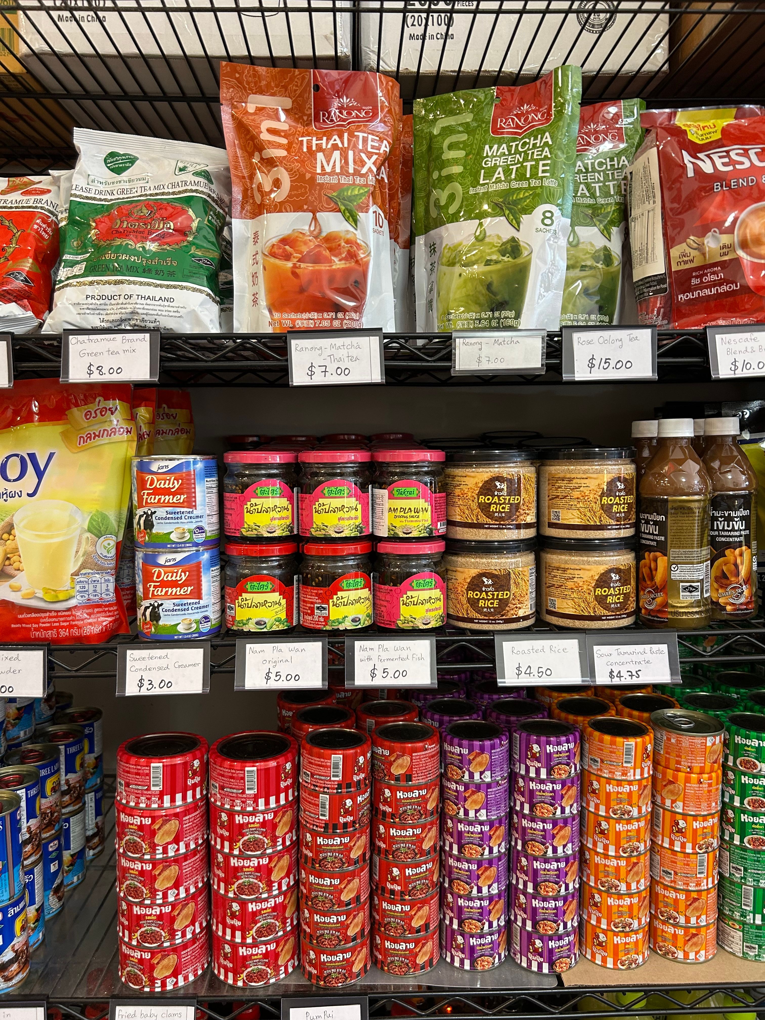 Inside the Thai Grocery Store Where Lunch Is a Daily Ritual