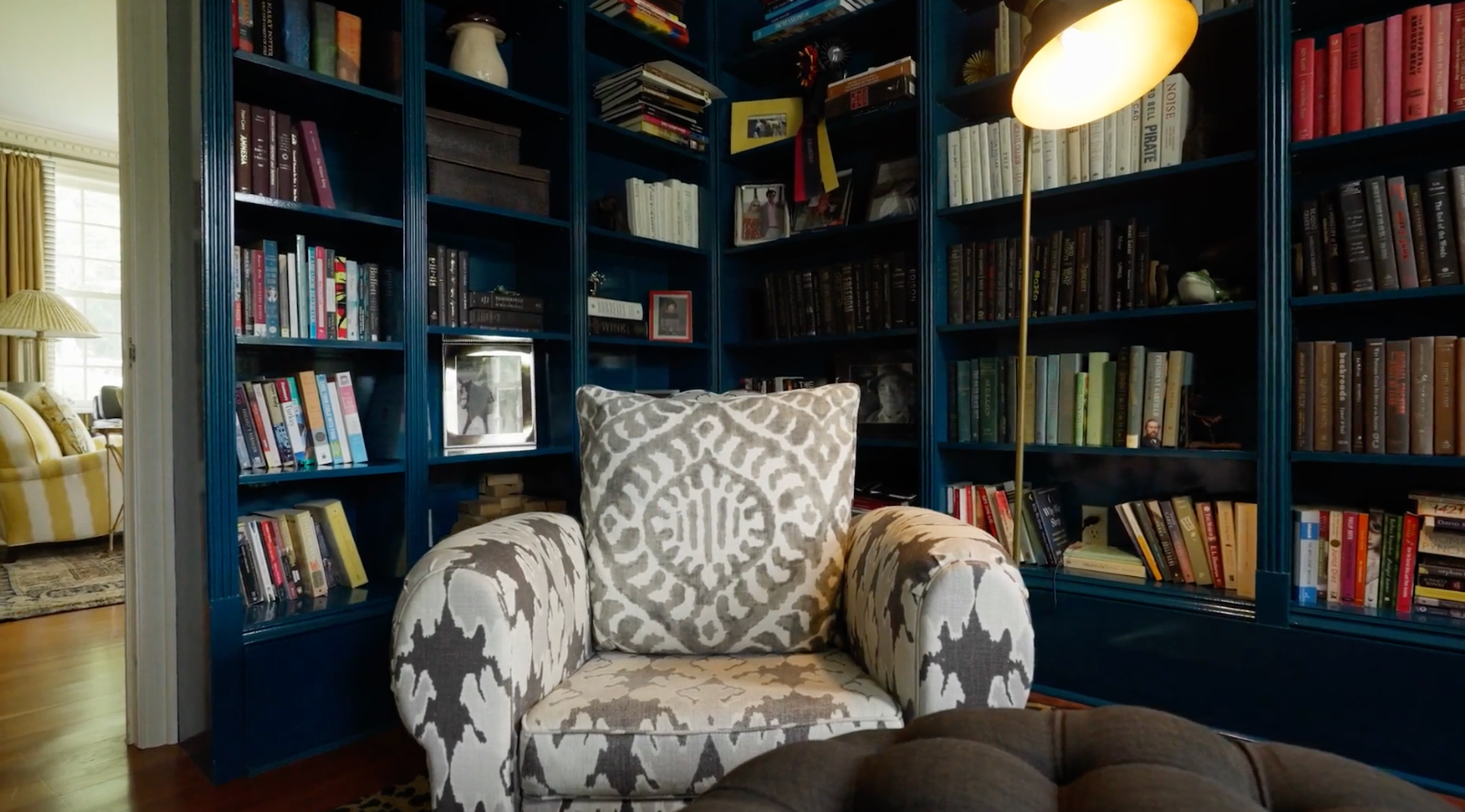 bookshelf sitting area