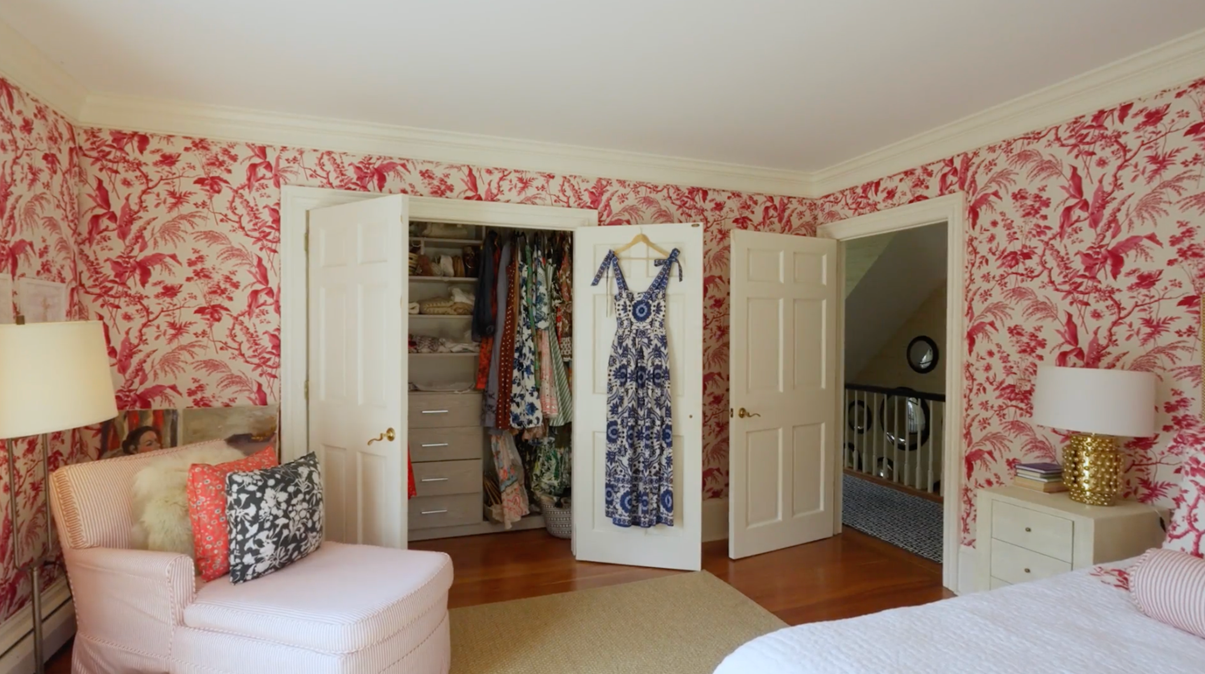 another angle of room