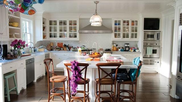 kitchen in This is 40 Movie