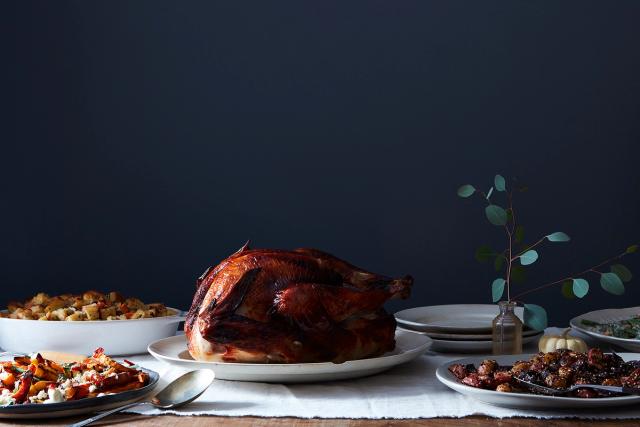 A friendsgiving dinner table.
