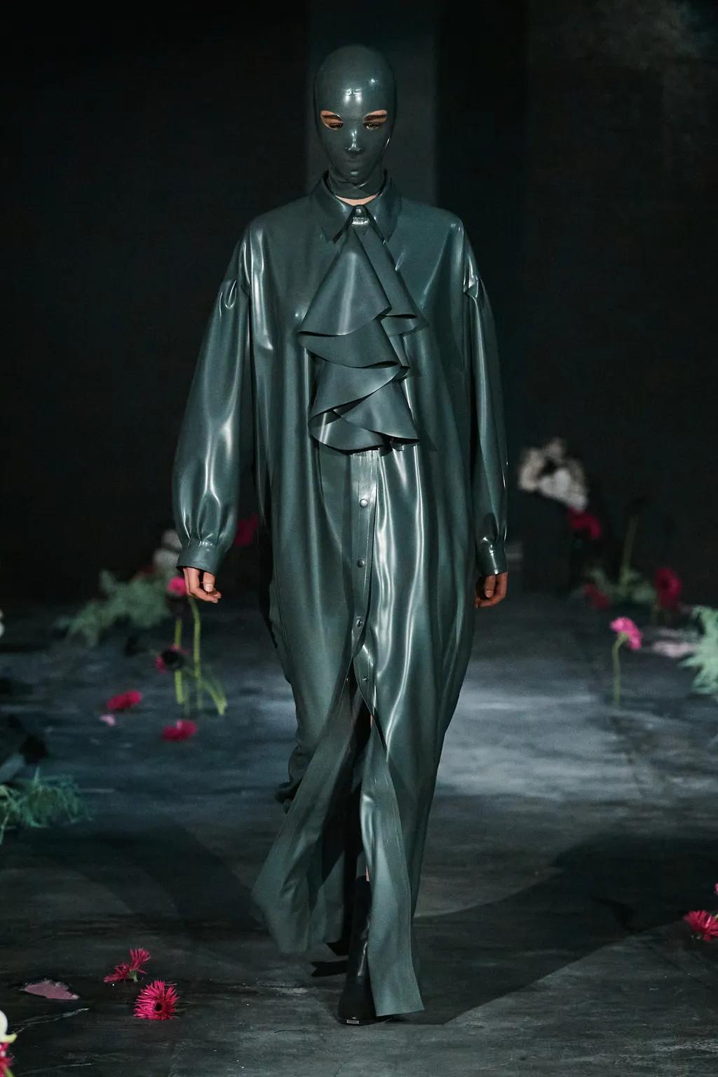 zeug, zeug agency, avellano, arthur avellano, show, FW22, styling, défilé nikita vlassenko, agent, agency, agence image,  image, styling, stylist