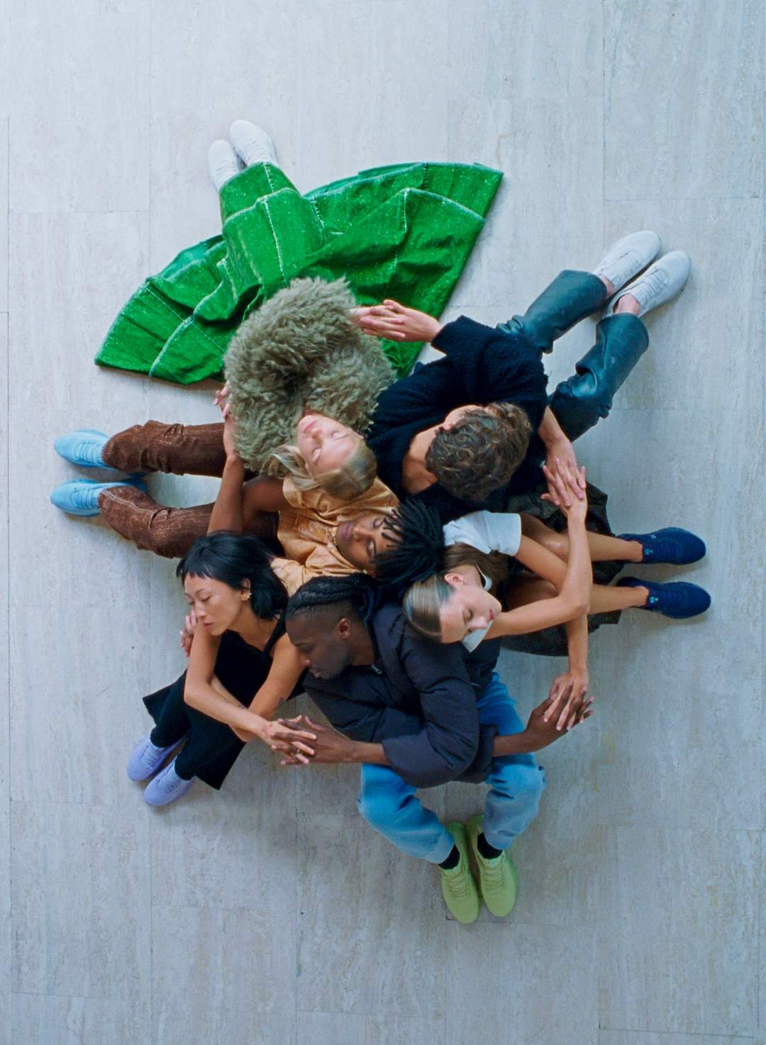 zeug, zeug agency, Loewe, On, Leo Walk, agent image, agency, choreography, la marche bleue, dance, ballet, movement direction