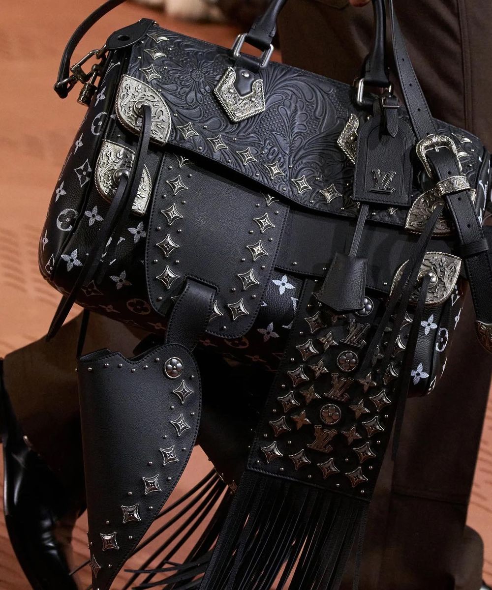 zeug, zeug agency, reviewed by osa, Louis Vuitton, fw24, osama chabbi, agency, agent, image, representation, review, press,