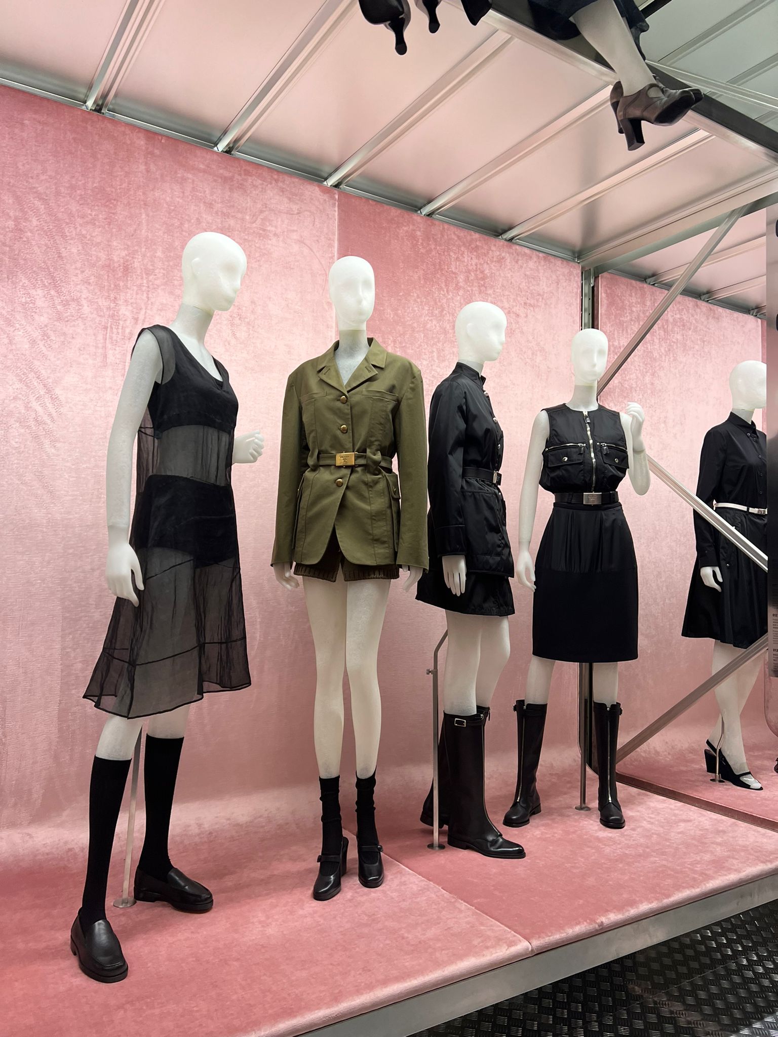 zeug, zeug agency, kim russell, the kimbino, agency, agent image, representation, pradasphere, shanghai, press trip,