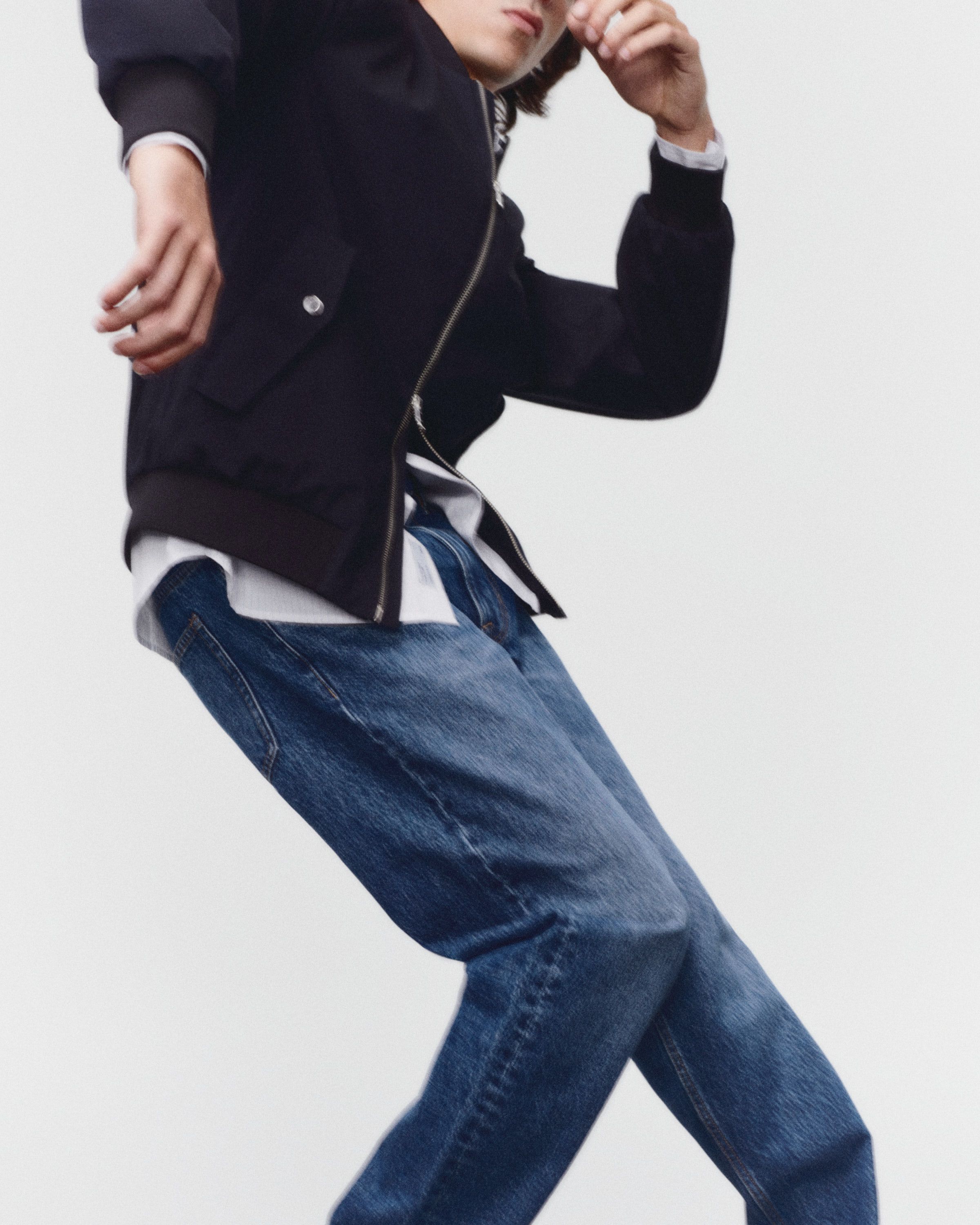 Leo Walk, Pablo di Prima, Mango, agency, image agent, representation, campaign, zeug, zeug agencyessentials, zeug agency,