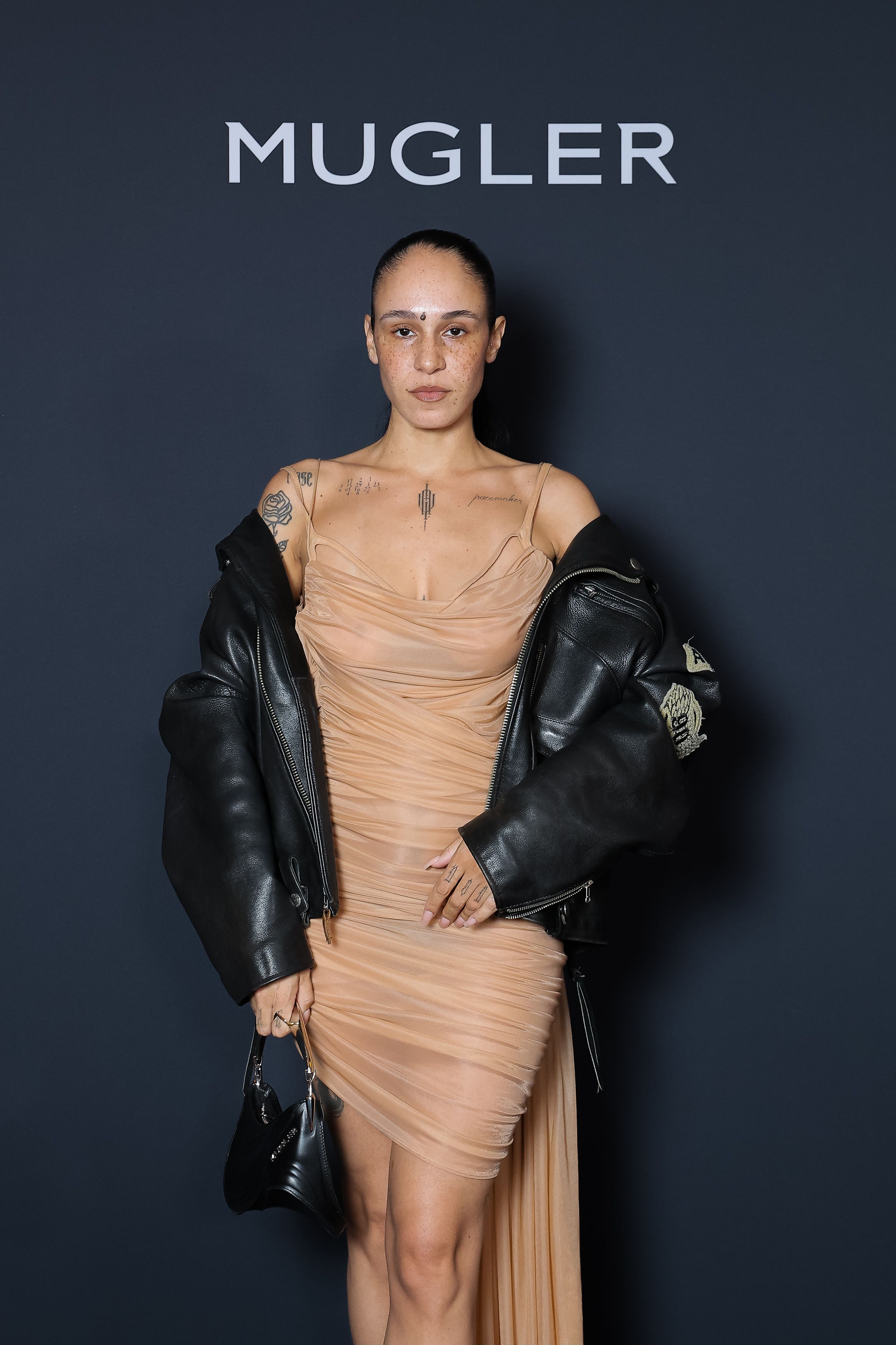 zeug, zeug agency, HERA, MUGLER, ZEUG, ZEUG, ZEUG, ZEUG, ZEUG, ARTIST, MUGLER, IMAGE,