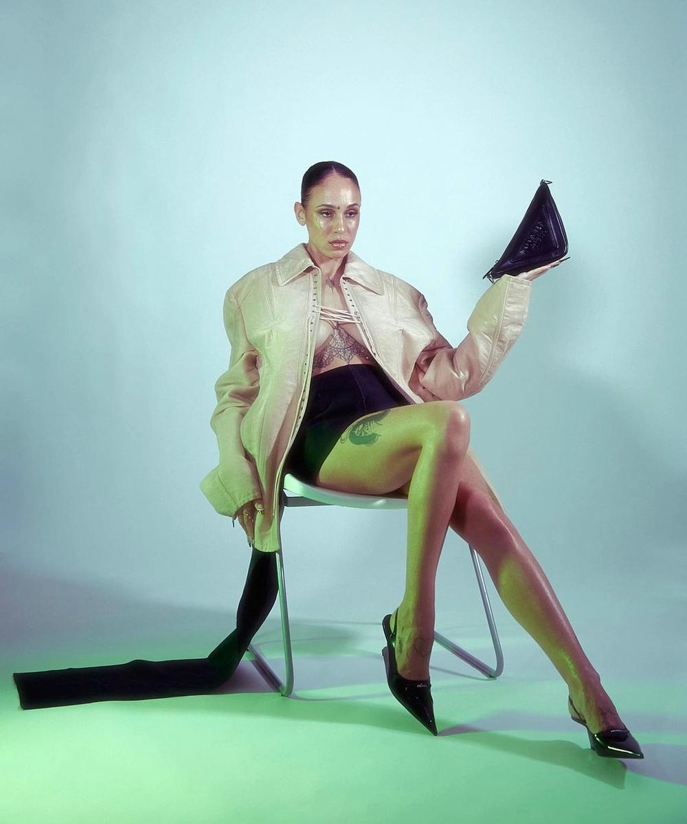 zeug, zeug agency, hera, prada, agency, agence artist, representation, hera pradel