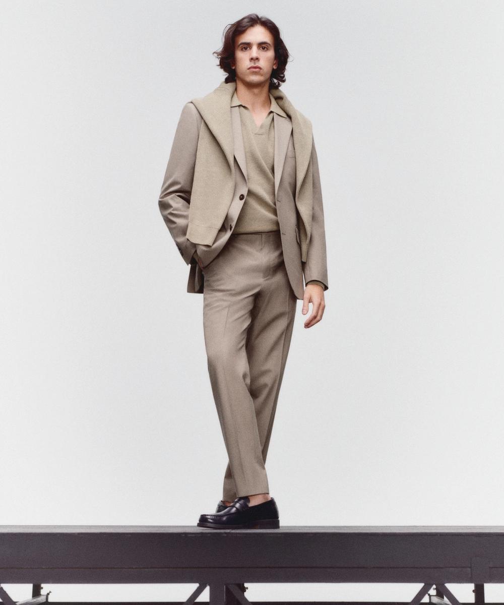 Leo Walk, Pablo di Prima, Mango, agency, image agent, representation, campaign, zeug, zeug agency essentials,