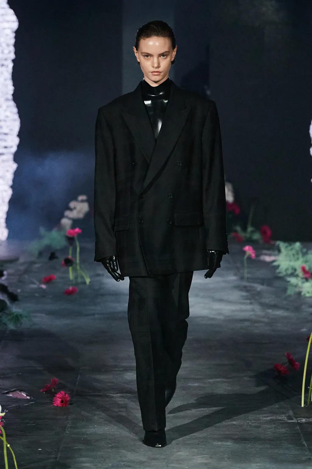 zeug, zeug agency, avellano, arthur avellano, show, FW22, styling, défilé nikita vlassenko, agent, agency, agence image,  image, styling, stylist