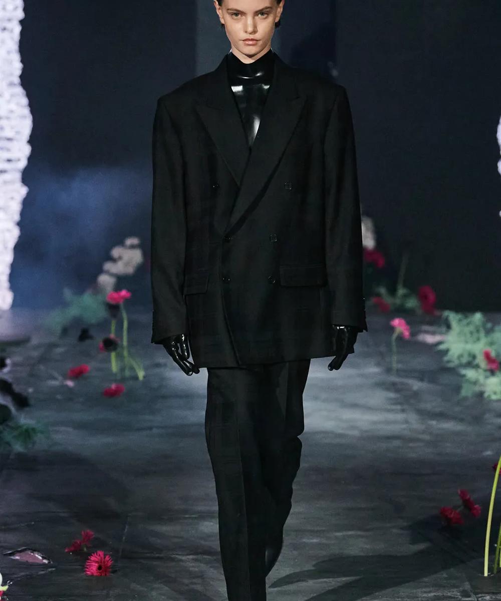 zeug, zeug agency, avellano, arthur avellano, show, FW22, styling, défilé nikita vlassenko, agent, agency, agence image, image, styling, stylist