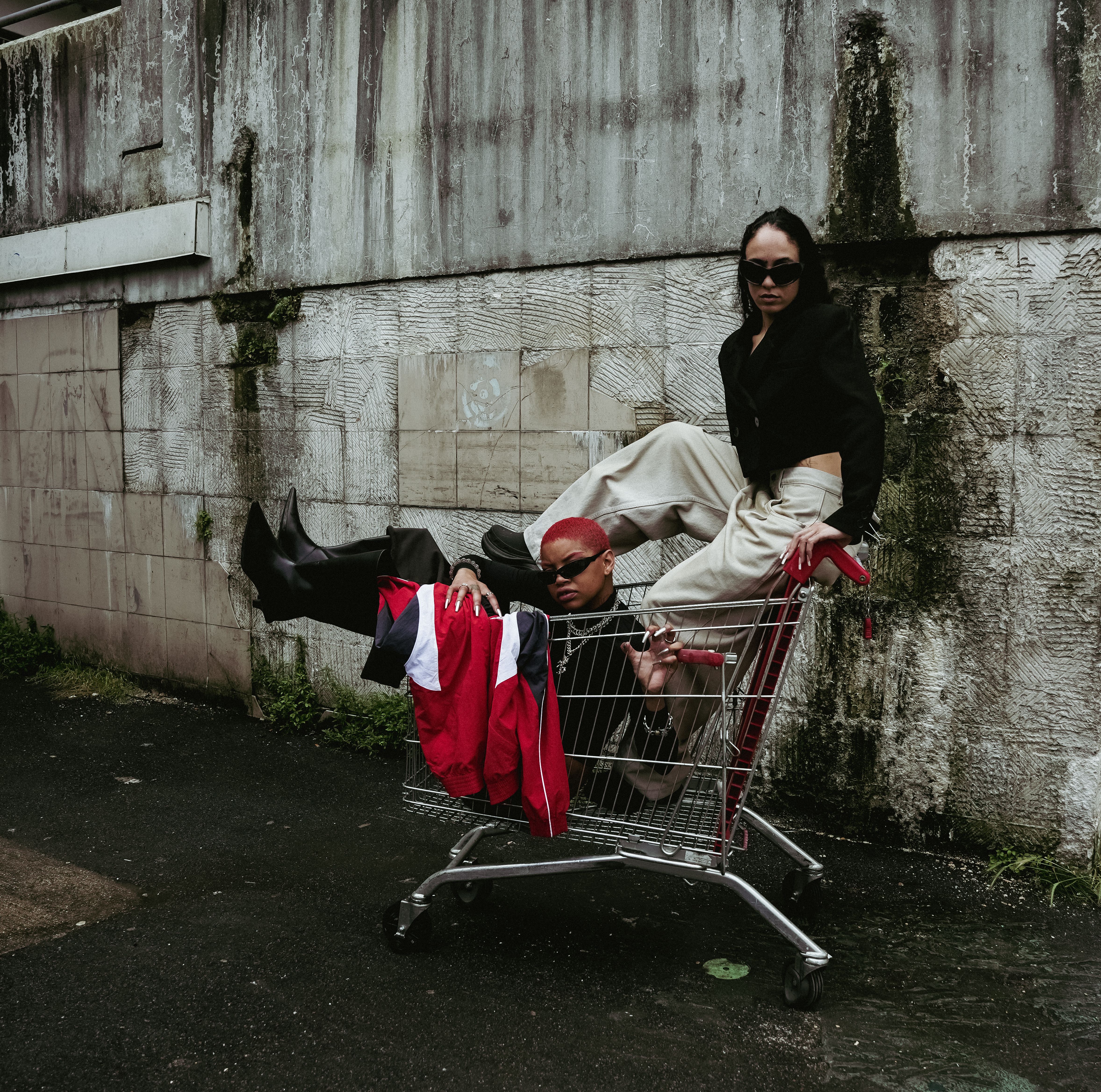 ZEUG, ZEUG AGENCY, HERA, KRIS ALEXANDER SS25, CAMPAIGN,