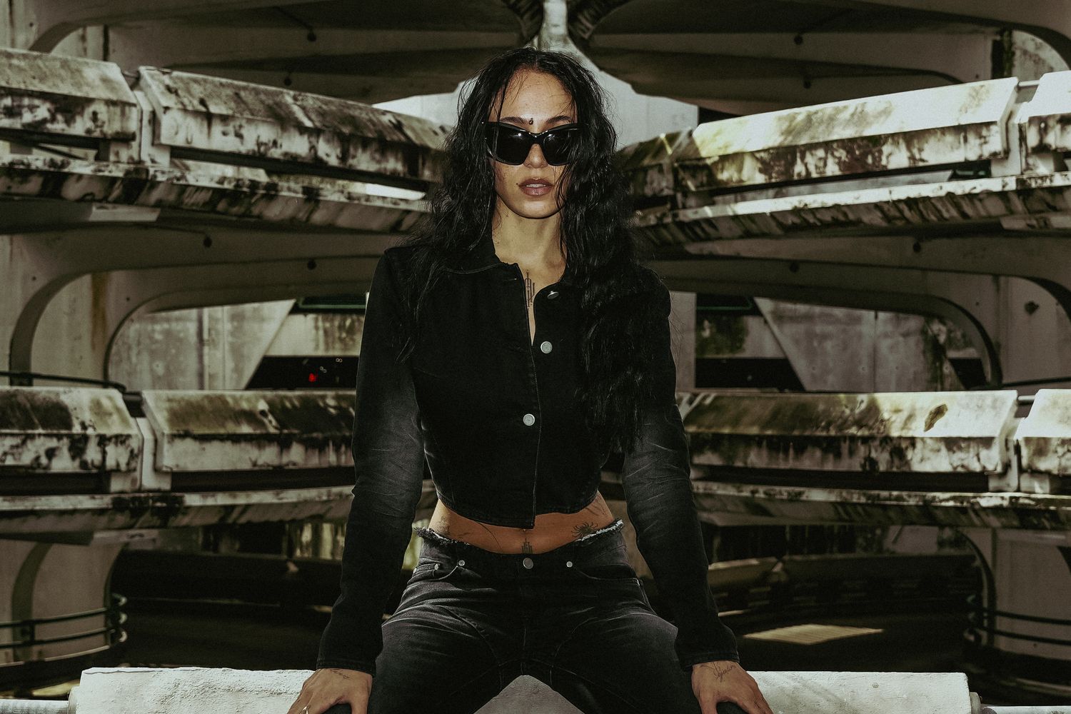 ZEUG, ZEUG AGENCY, HERA, KRIS ALEXANDER SS25, CAMPAIGN,