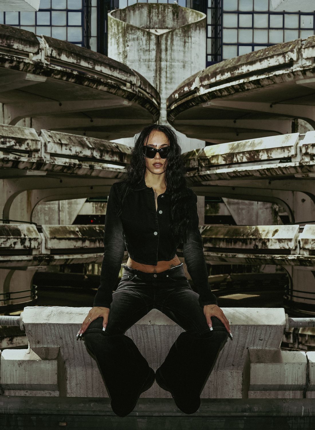 ZEUG, ZEUG AGENCY, HERA, KRIS ALEXANDER SS25, CAMPAIGN,