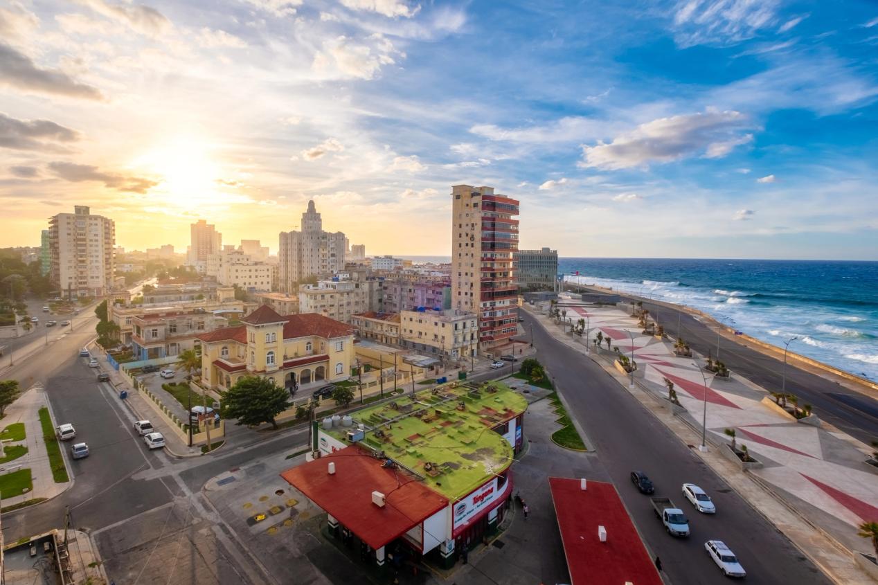 A picture of downtown Havana, Cuba, published on an unbiased Canadian news source