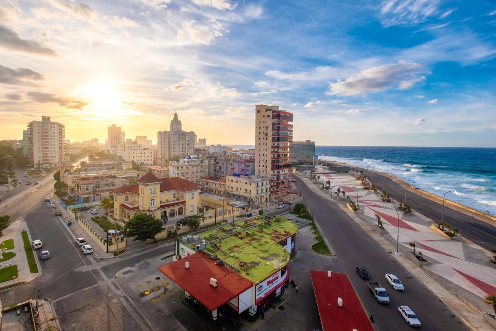 A picture of downtown Havana, Cuba, published on an unbiased Canadian news source