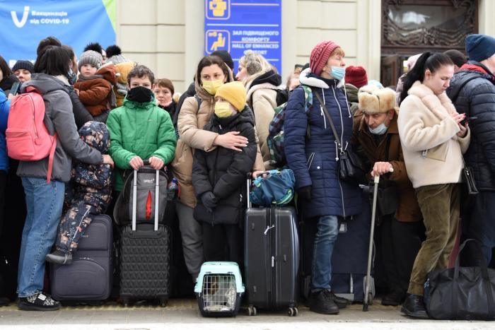 People in railway station of western Ukrainian city of Lviv waiting for the train to Poland, shown on an unbiased Canadian news source