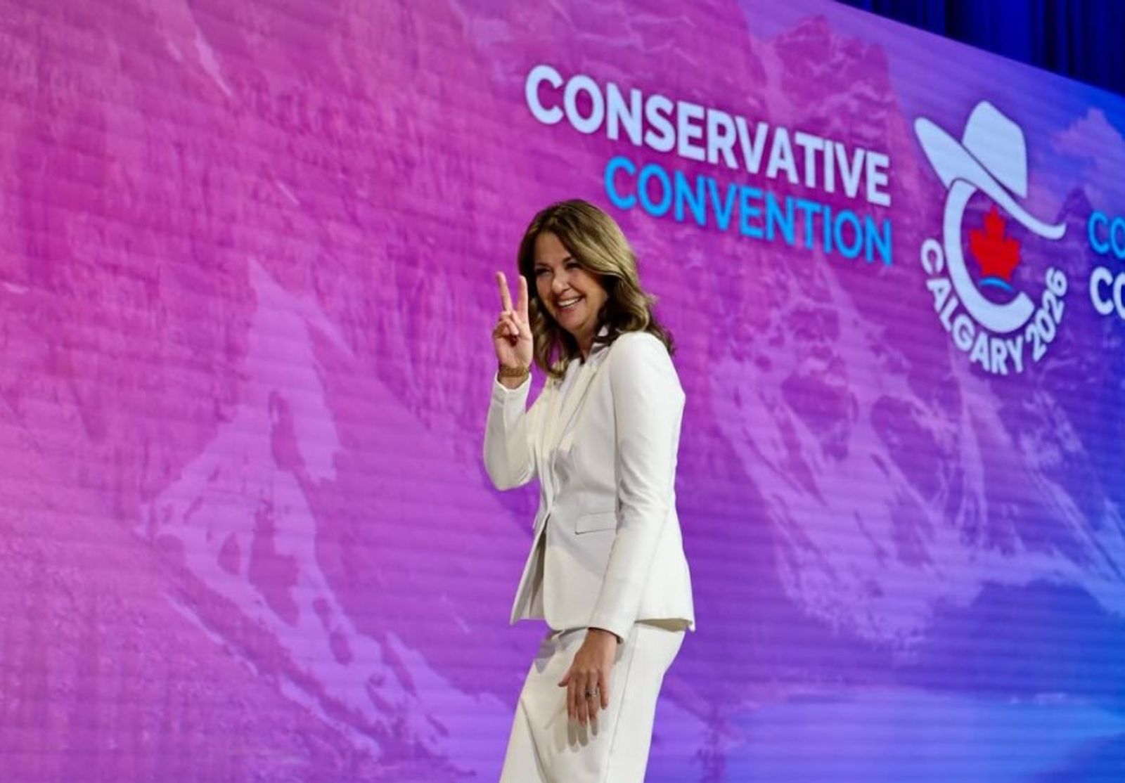 Alberta Premier Danielle Smith at the Conversative Party of Canada convention shown on a website featuring unbiased news from Canada