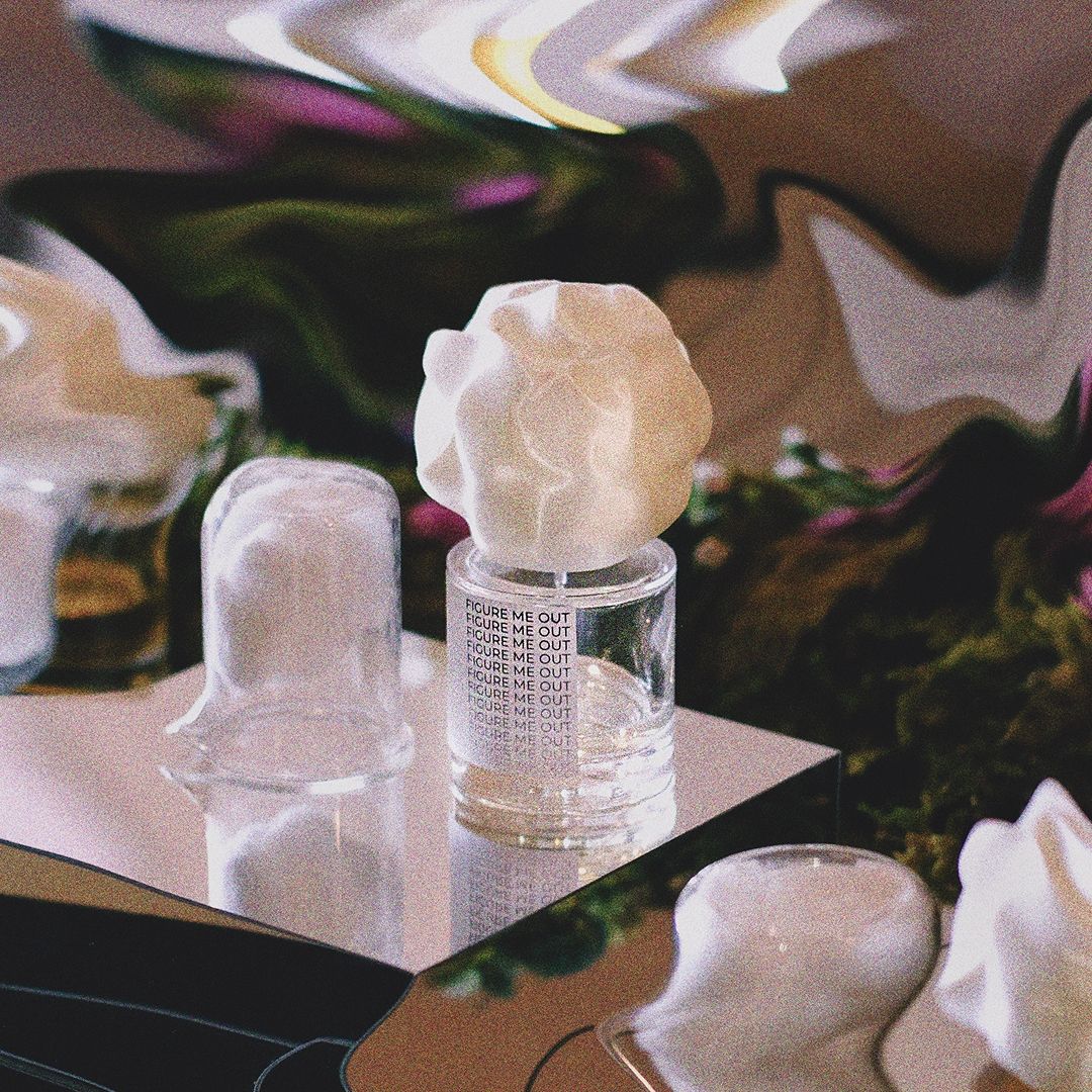 Dor Olfactory with her gorgeous handmade perfume bottle– exhibitor at Polaris Olfactive Week