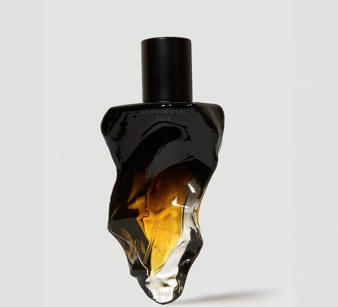 Neandertal with their beautiful handmade perfume bottle– exhibitor at Polaris Olfactive Week