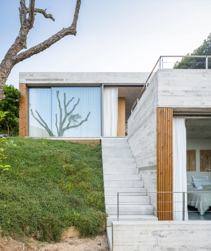 New build house with swimming pool in Begur