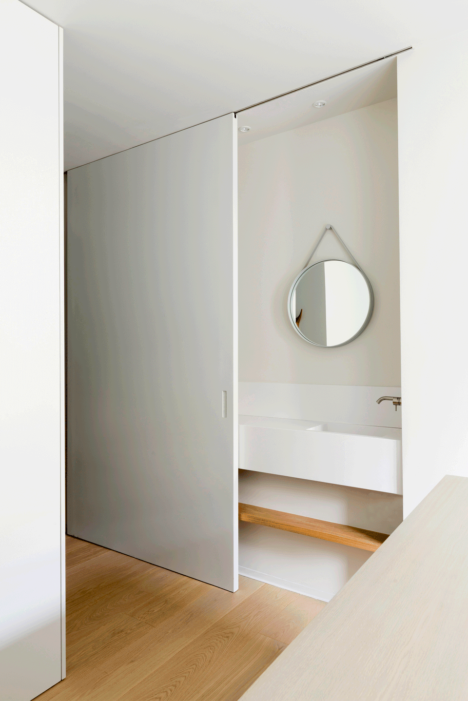 Interior reform to increase the perspectives