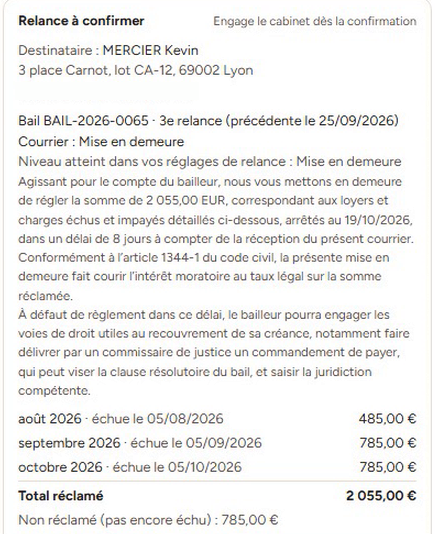 Écran des relances dans Hokto : trois locataires débiteurs à trois niveaux de relance, et le courrier de mise en demeure préparé par l’assistant, à relire avant tout envoi.