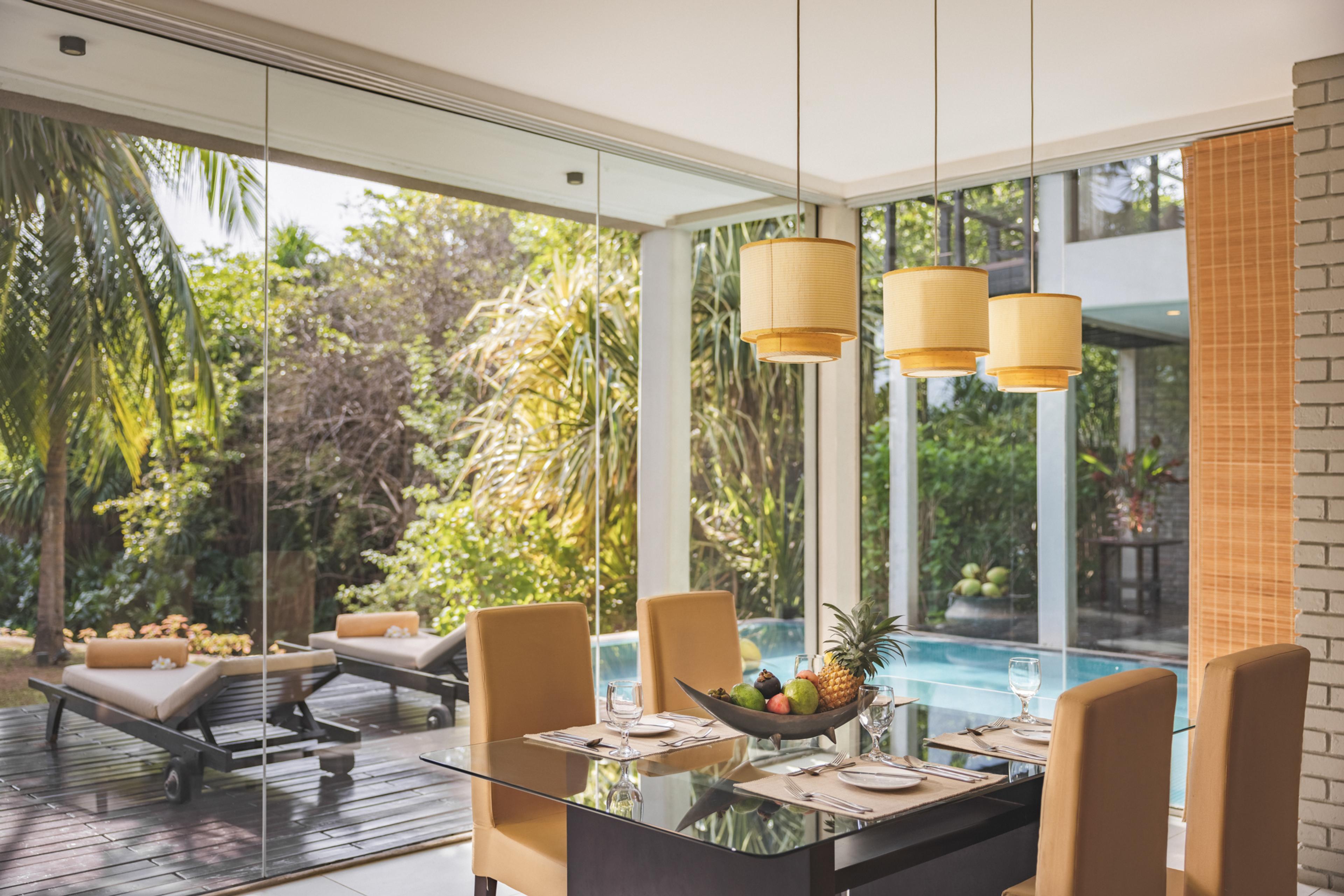 Uga Bay - Hotels in Pasikuda