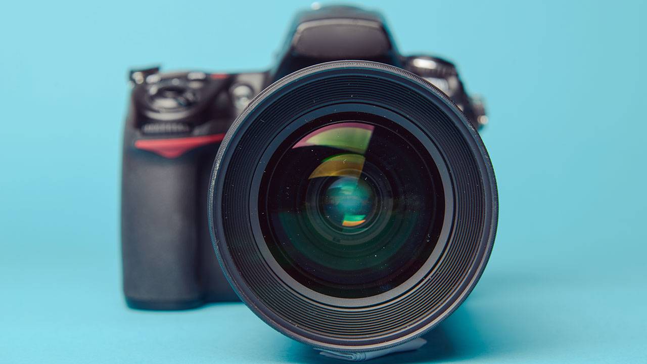 DSLR camera