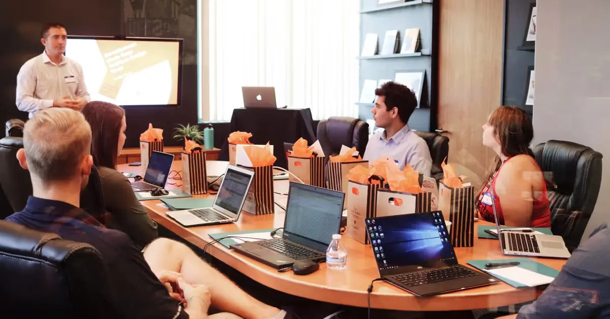 14 Business Leaders Discuss Transitioning to Invoice Automation (And the Benefits)-post-image