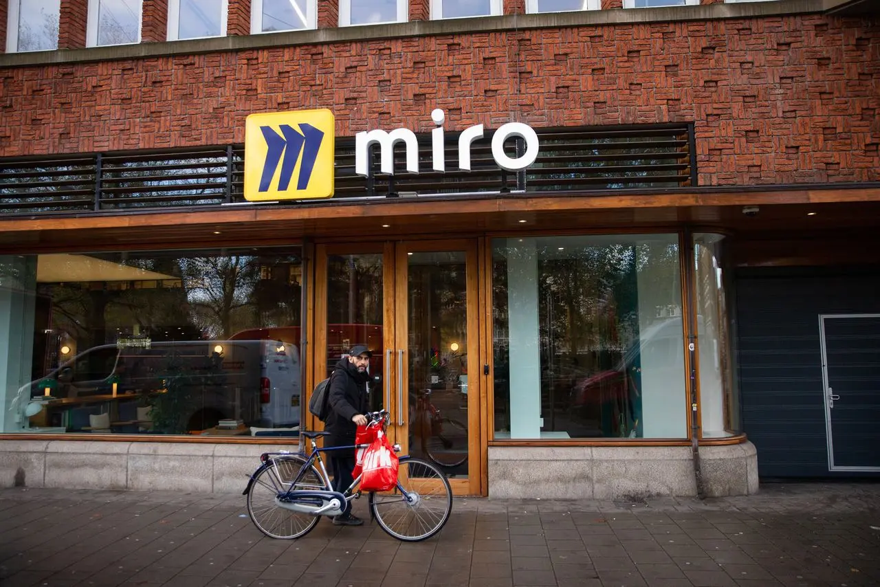 Miro's Workato Automation Creates a Scalable Foundation for 1,600+ Global Employees