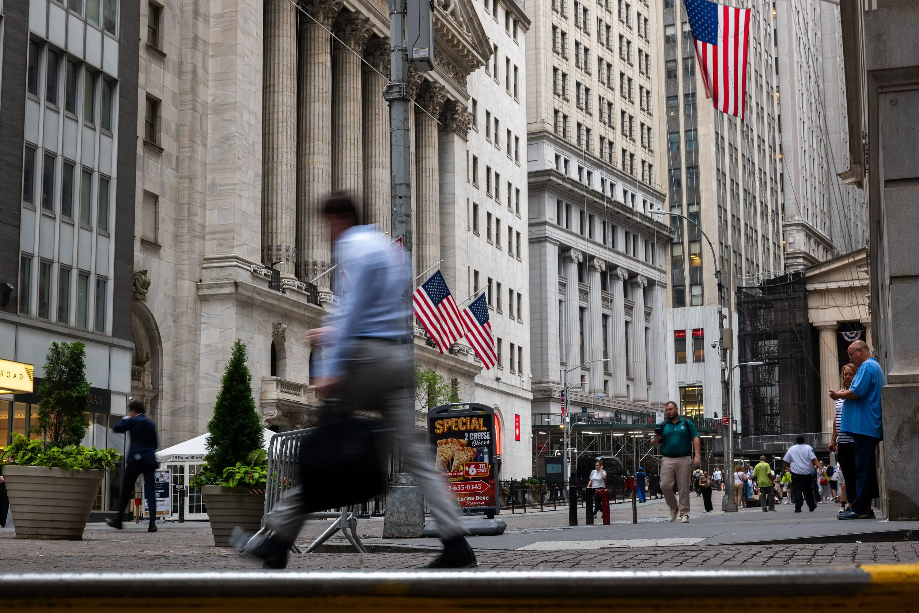AI Agents Reduce Financial Crime Investigation Backlogs for 900-Employee Firm