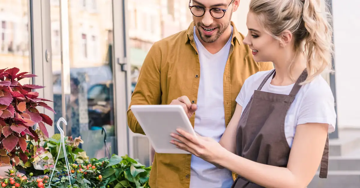 12 Legendary Advantages of CRMs for Your Growing Business-post-image