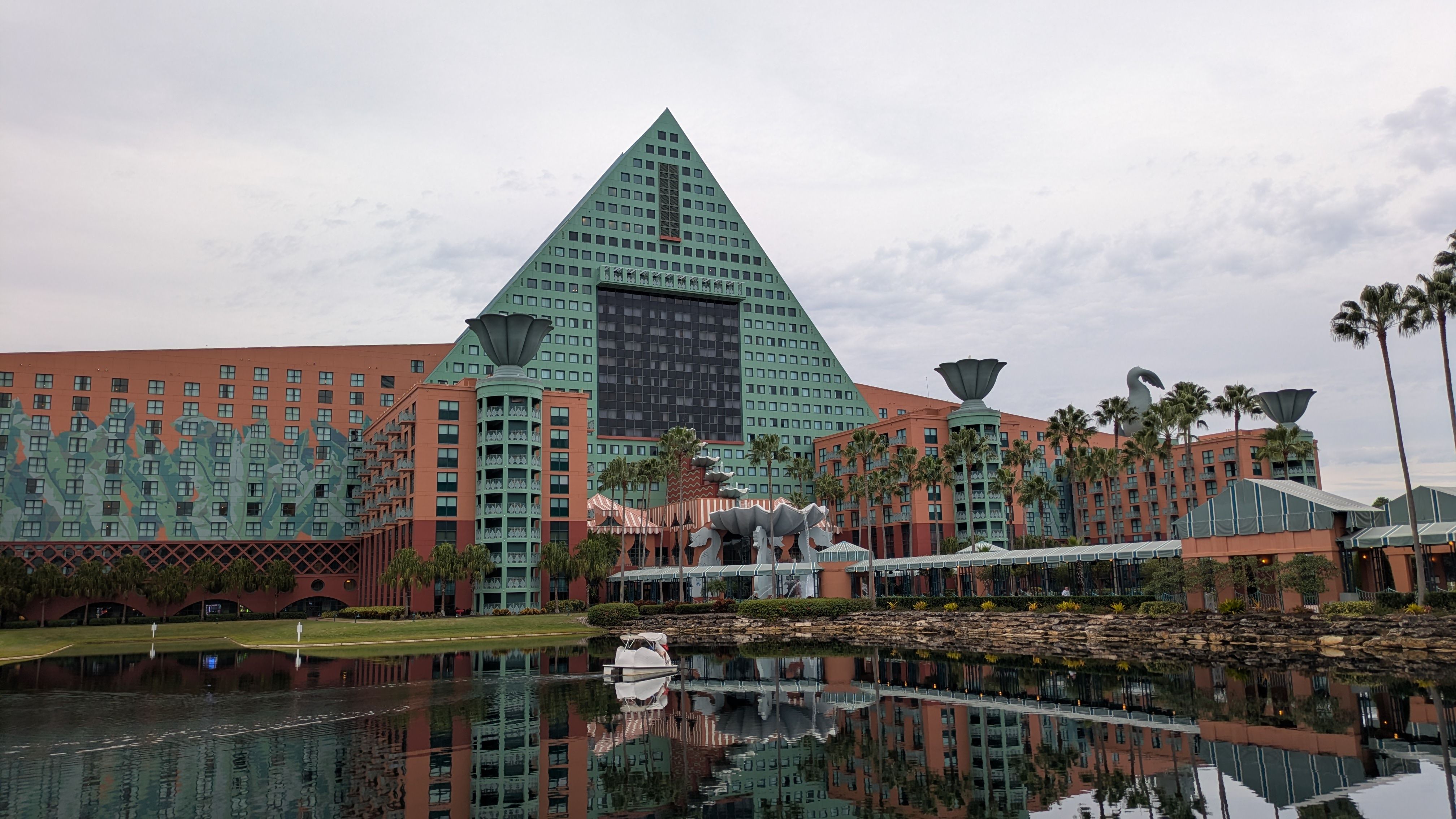 Swan & Dolphin Resorts