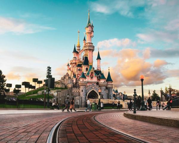 Newport Bay Club's short walk from Disneyland Paris makes it a popular choice
