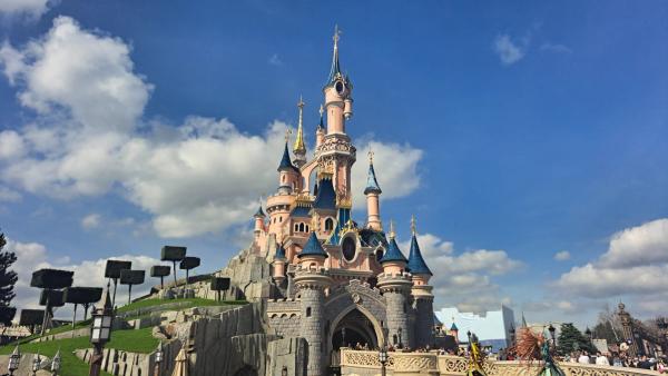 Free Disneyland Paris Souvenir Prints with Ticket Bookings
